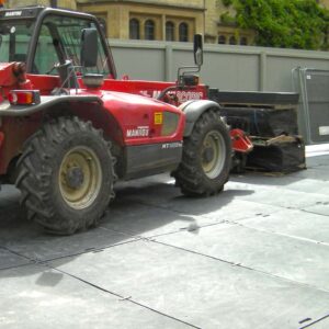 Die e:tek EVO Fahrplatten haben sich in vielen Anwendungen als Fahrbahnplatte bzw. Fahrspurplatte als Bodenschutz, Flächenschutz & mobile Baustrasse bewährt!