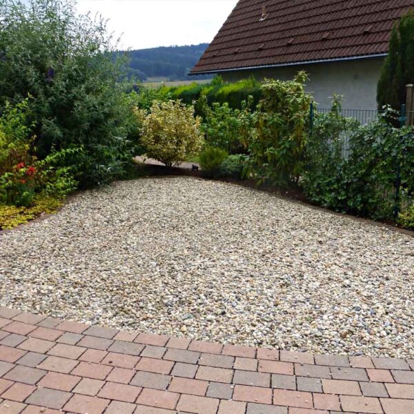Kiesgitter KG30 ·580 x 580 x 30 mm · 400,0 t/m² · 16 Kopplungen · Galabau Profi-Qualität zur Stabilisierung von Wegen und Flächen mit Kies, Schotter und Splitt.