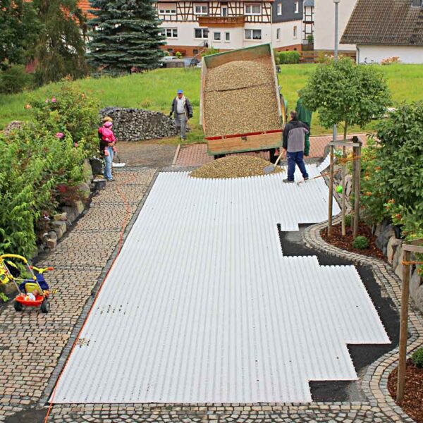 Kiesgitter KG30 ·580 x 580 x 30 mm · 400,0 t/m² · 16 Kopplungen · Galabau Profi-Qualität zur Stabilisierung von Wegen und Flächen mit Kies, Schotter und Splitt.