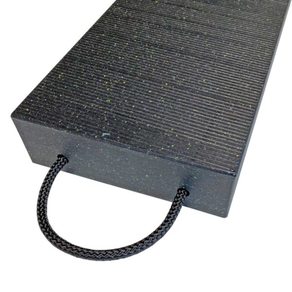 Abstützbalken als druckstabiles Kranholz, Unterlegeholz, Abstützholz aus Kunststoff zur Lastverteilung & Standsicherheit von Kranfahrzeugen, Autokrane & Mobilkrane.
