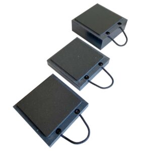 Modular stapelbare Lastverteilplatte, als Abstützblock bzw. Abstützplatte zum unterlegen, ausgleichen und nivellieren