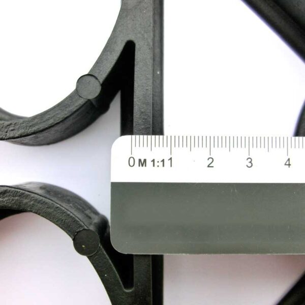 Rasengitter RG24 · 0,25 m² · 500 x 500 x 24 mm · 1,00 kg · Belastbar bis ca. 100 t/m² · On-Top Verlegung ohne Unterbau · Rasenbefestigung