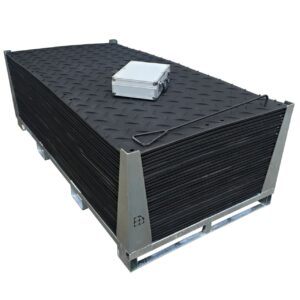 s:tek Hochleistungs-Bodenschutzplatten Set als 30er-Set inklusive Stahlpalette, Fläche: 89,40 m² / Laufmeter: 73,20 m