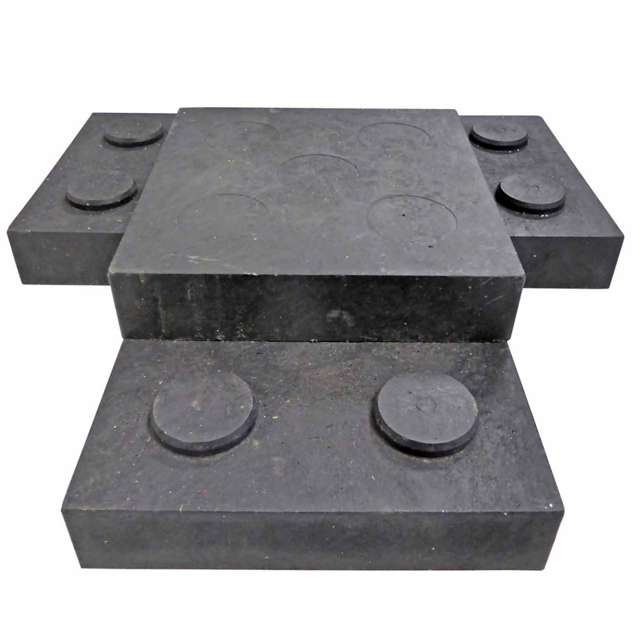 Stapelbarer Unterlegbaustein als Lastverteilplatte aus Kunststoff zur Unterpallung, Isolierung, Niveauausgleich von Containern und fliegenden Bauten