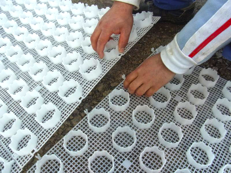 Anlegen einer Kiesfläche im Vorgarten für Parkplätze mit dem Kiesgitter KG30