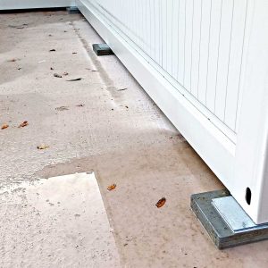 JakStak ist ein modular stapelbares Unterlegplatten-System zur Unterpallung von Raumsystemen, Bürocontainer & Containeranlagen.