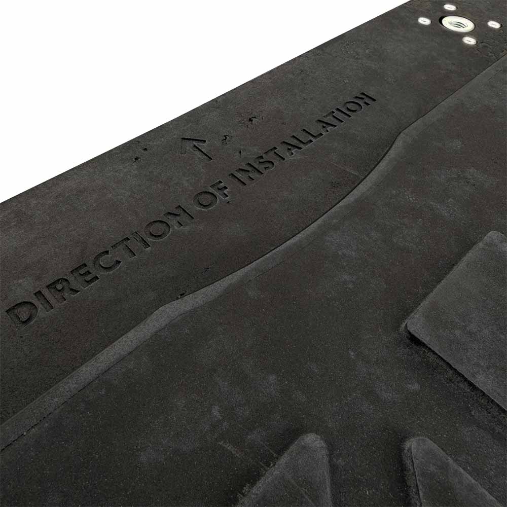 Auf Platte integrierte Angabe zur Installationsrichtung