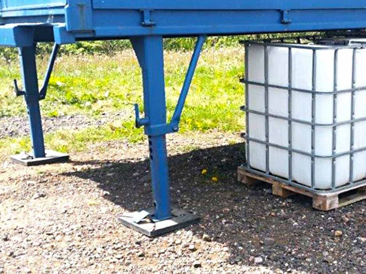 Abstützplatte für Containerstützen auf Schotterboden