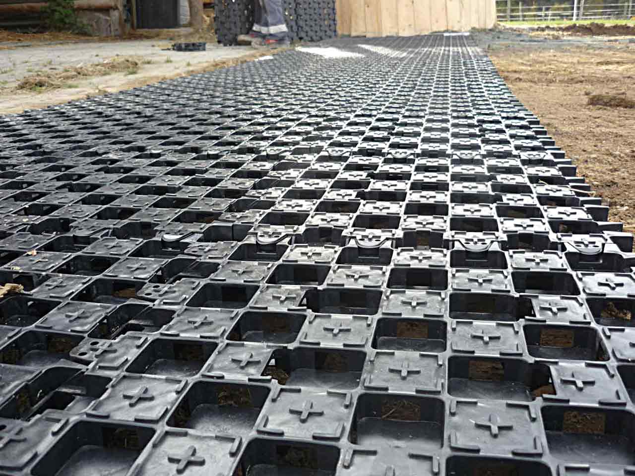 Verlegung des Ankergitter AG60 aus Kunststoff