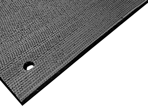 Detail der profilierte Oberfläche der v:tek RUBBER Pflasterschutzmatte mit rutschhemmendem Profil